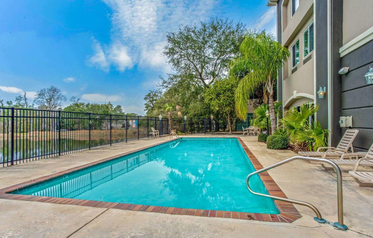 La Quinta By Wyndham Biloxi Hotel Екстериор снимка